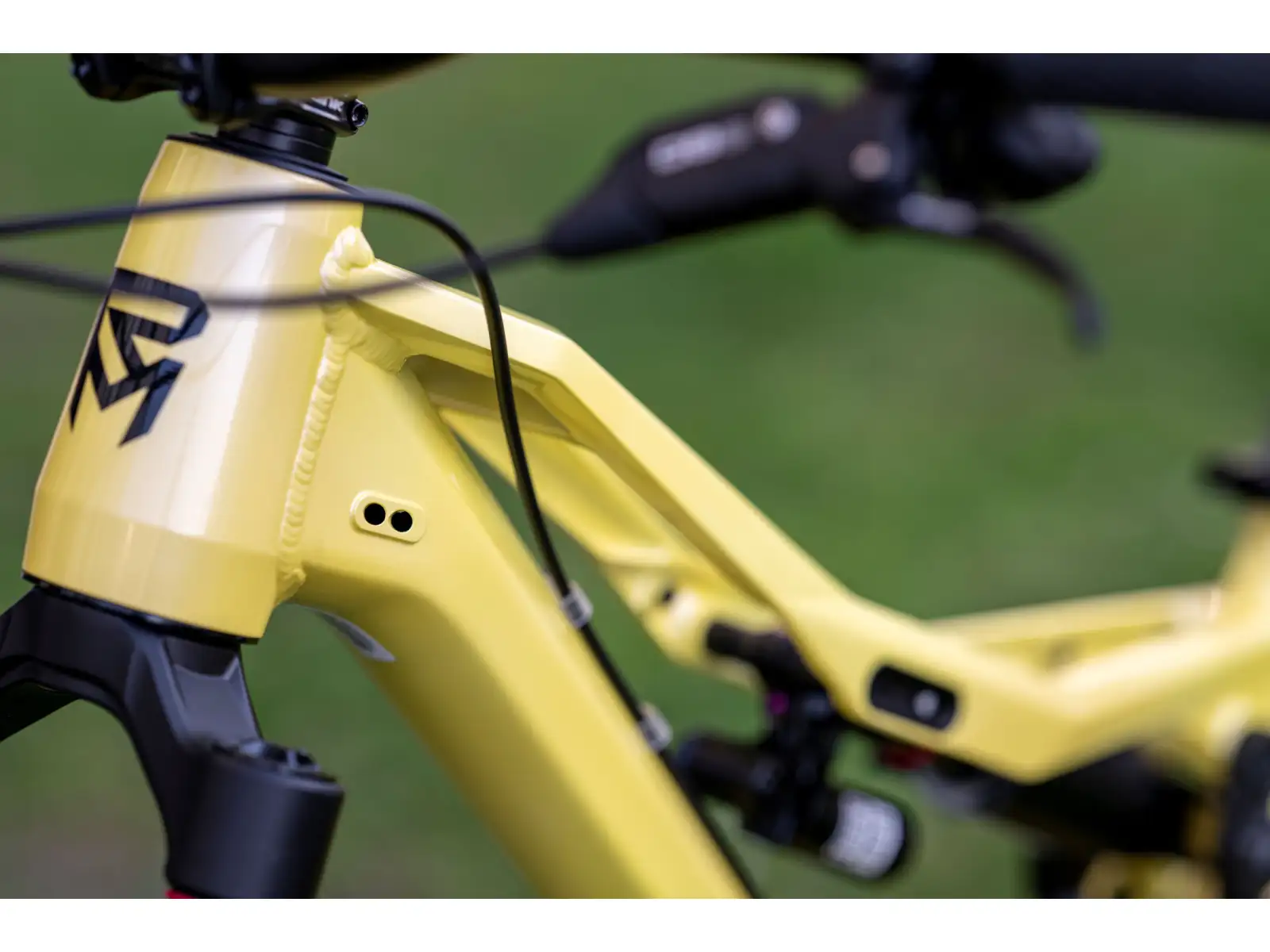 Rock Machine Whizz FS III 90 AXS mountain bike Panama Yellow