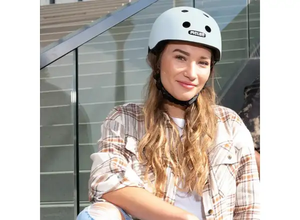 Melon Posh helmet Berlin