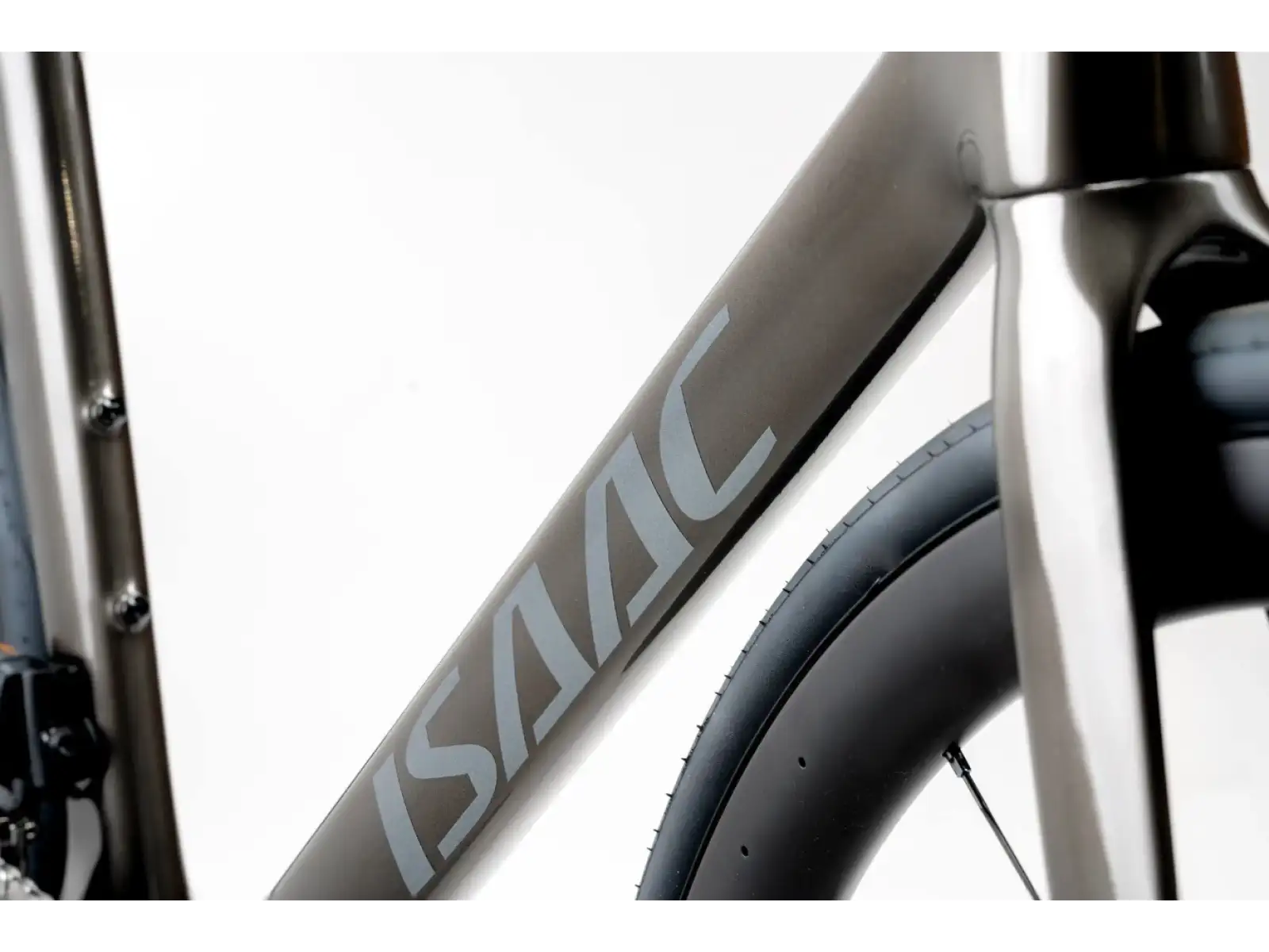 Isaac Boson 105 Di2 + FFWD Tyro 2 road bike Sonic Silver