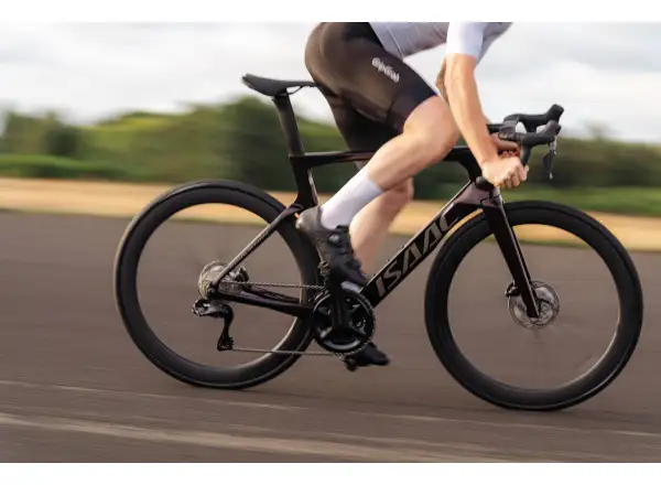 Isaac Meson 105 Di2 road bike Ruby Red