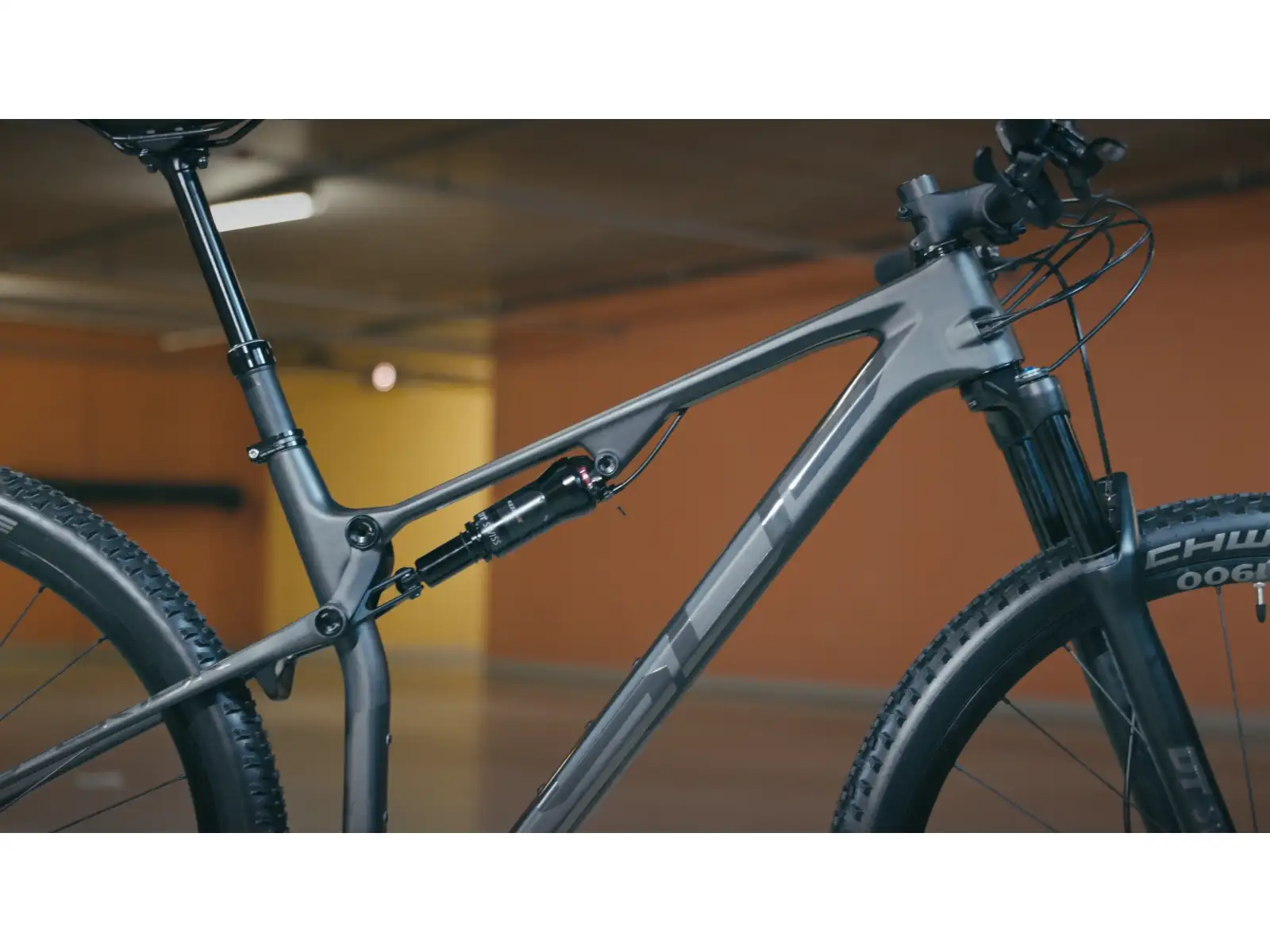 Superior XF 979 RC mountain bike Matte Carbon/Stealth Chrome