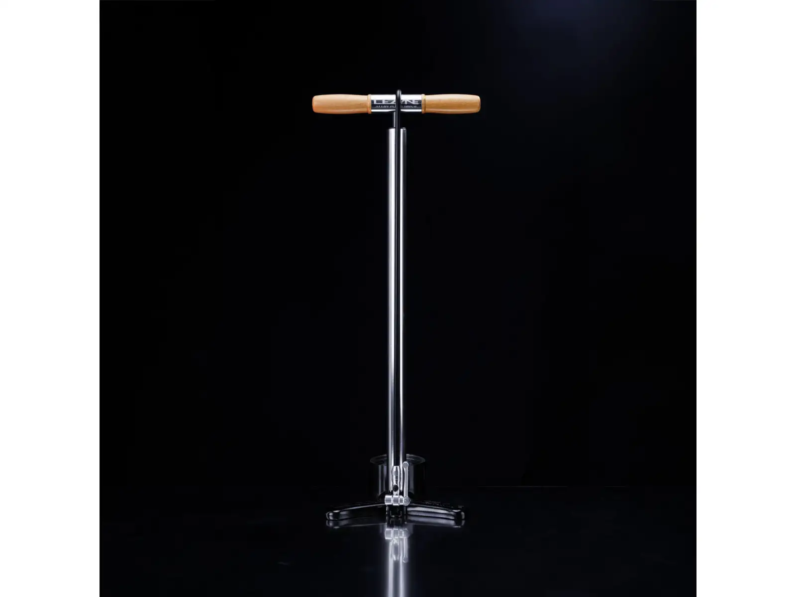 Lezyne Alloy Floor Drive 3.5 workshop pump with Presta Pro headpiece
