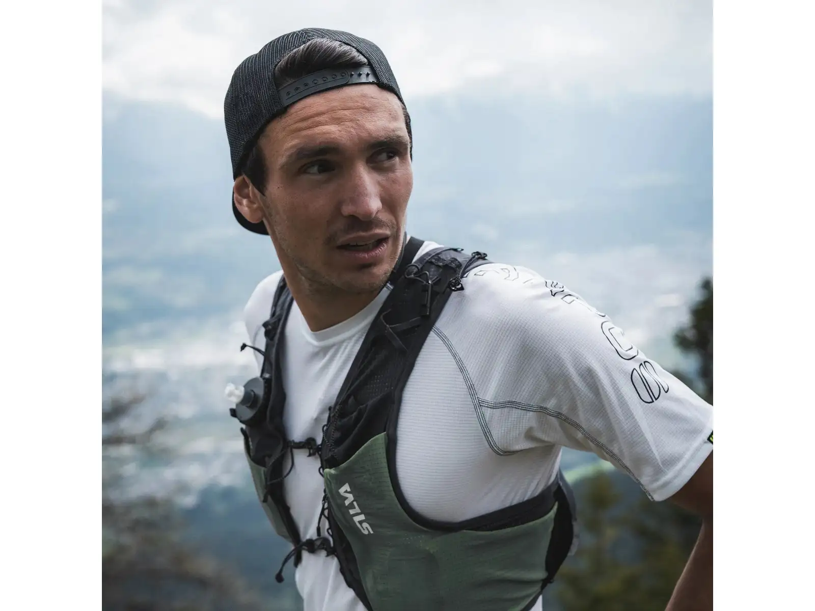 Silva Strive Fly Green running vest dark green