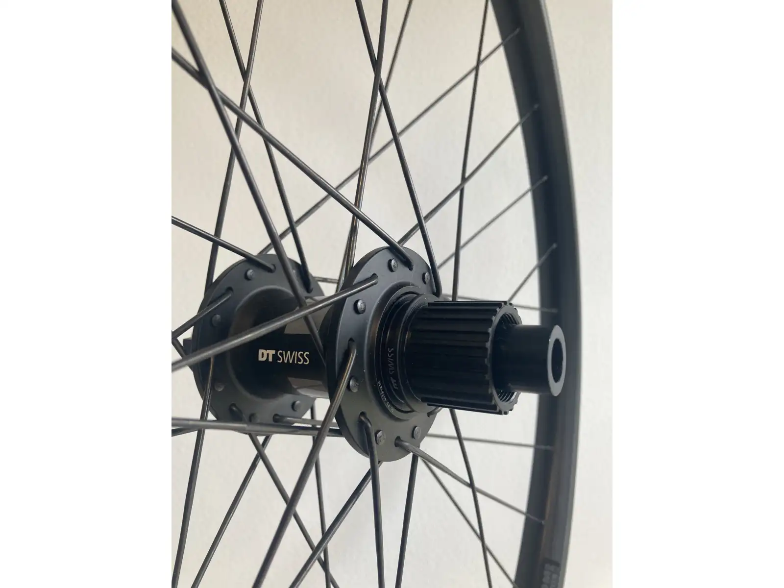 WTB Kom Trail i30/DT Swiss 370 Hybrid Boost rear wheel, Microspline - Z KOLA