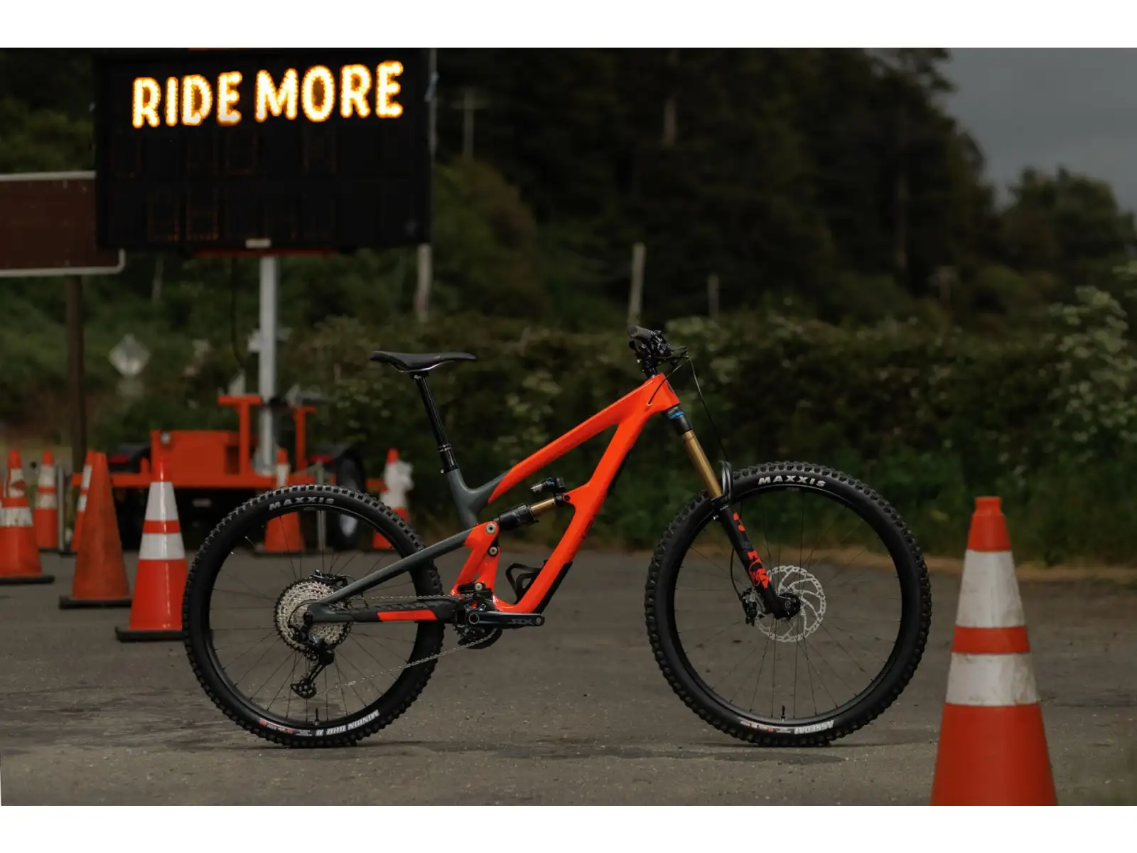 Ibis HD6 GX T-Type AXS mountain bike orange