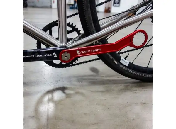 Wolf Tooth Pack wrench tool