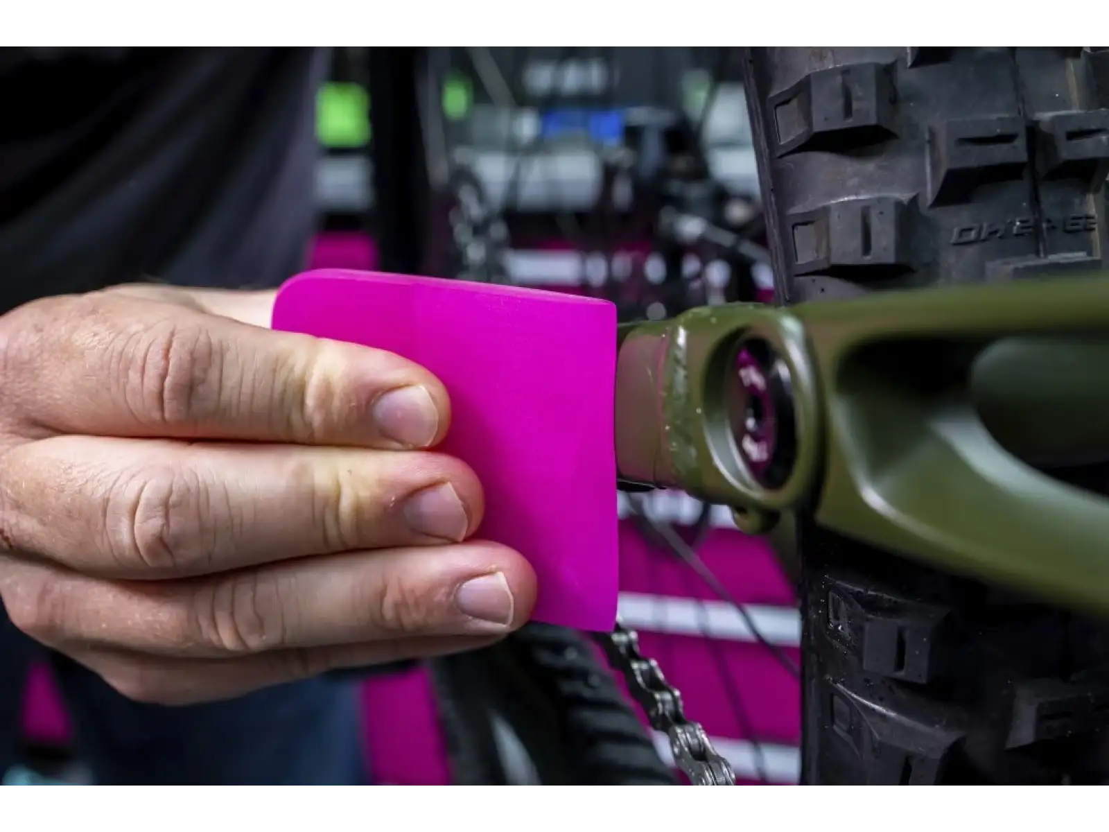 Muc-off Application Squeegee sticker applicator squeegee