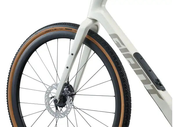 Giant Revolt Advanced 0 gravel bike Snow Drift