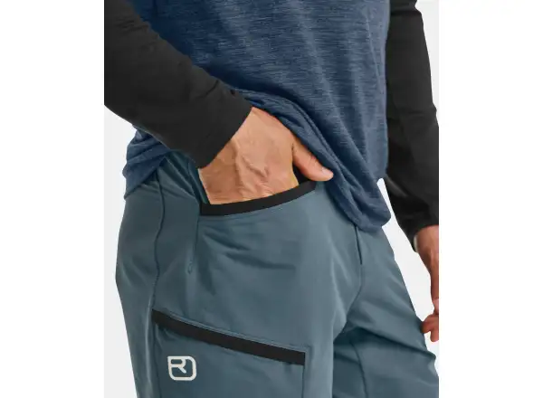Ortovox Pelmo Shorts men's shorts Black Raven
