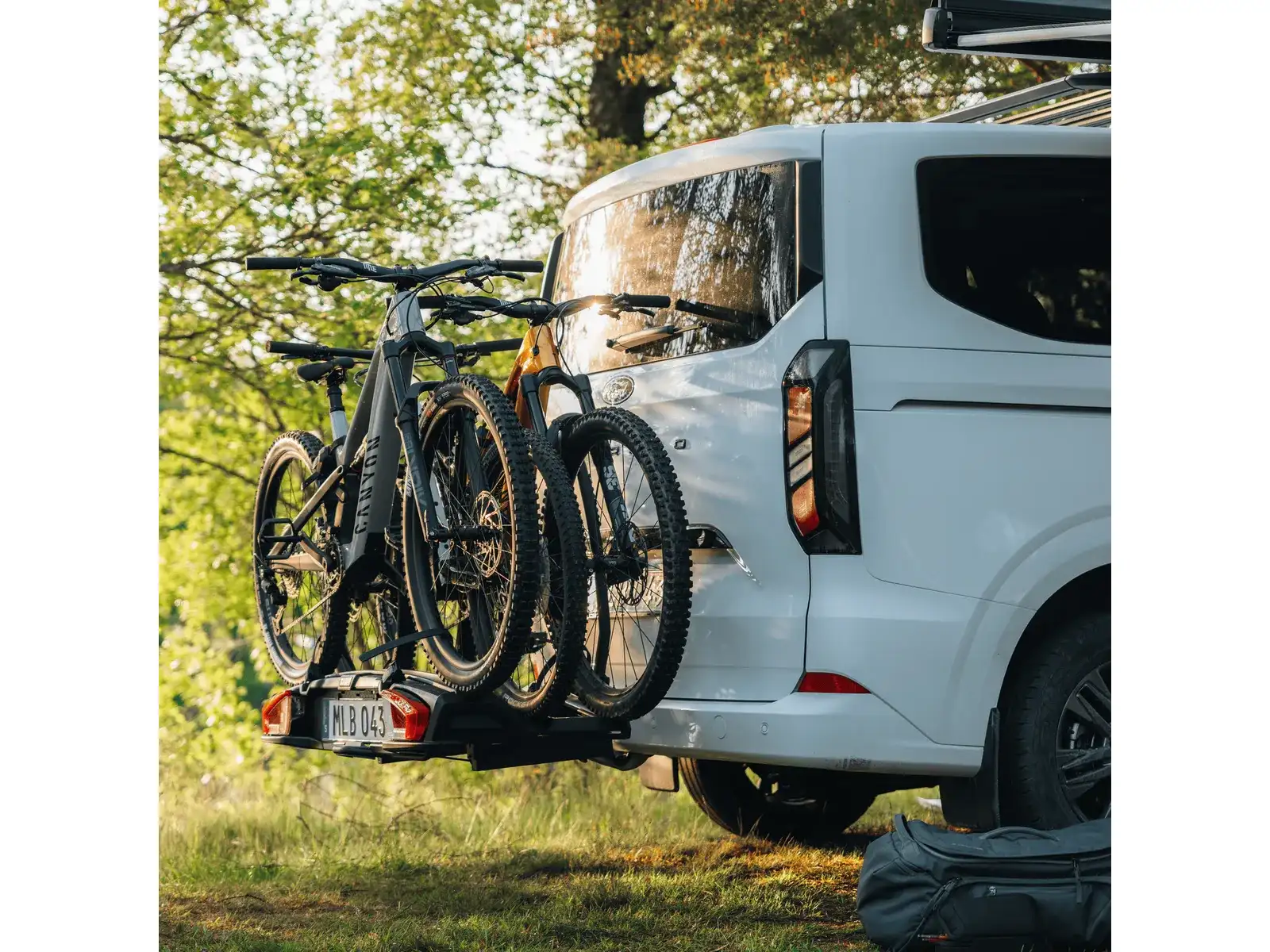 Thule VeloSpace 3 carrier for 3 bikes for tow hitch