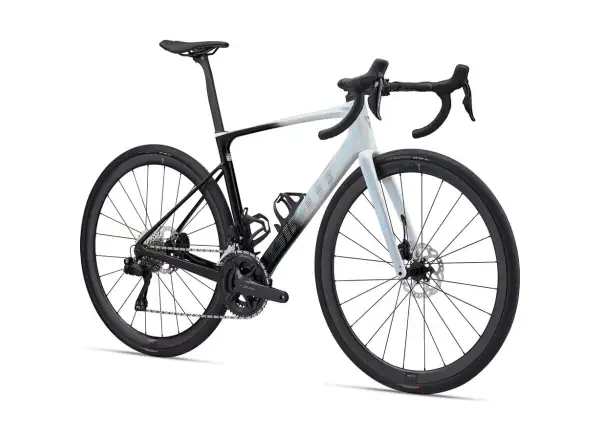 Giant Defy Advanced Pro 1 road bike Unicorn White
