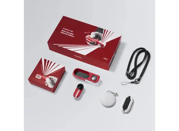 Insta360 GO 3S camera Retro bundle 64 GB special edition red