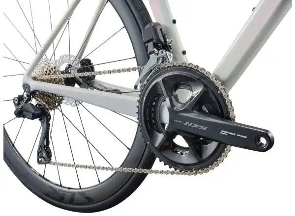 Giant Defy Advanced Pro 1 road bike White