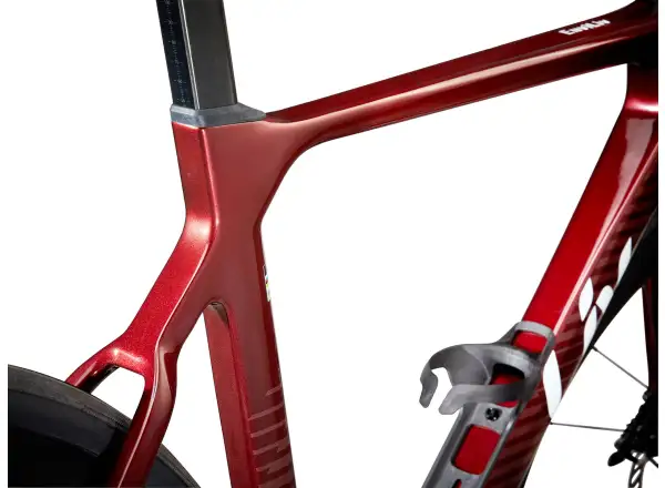 Liv EnviLiv Advanced 2 women's road bike Sangria
