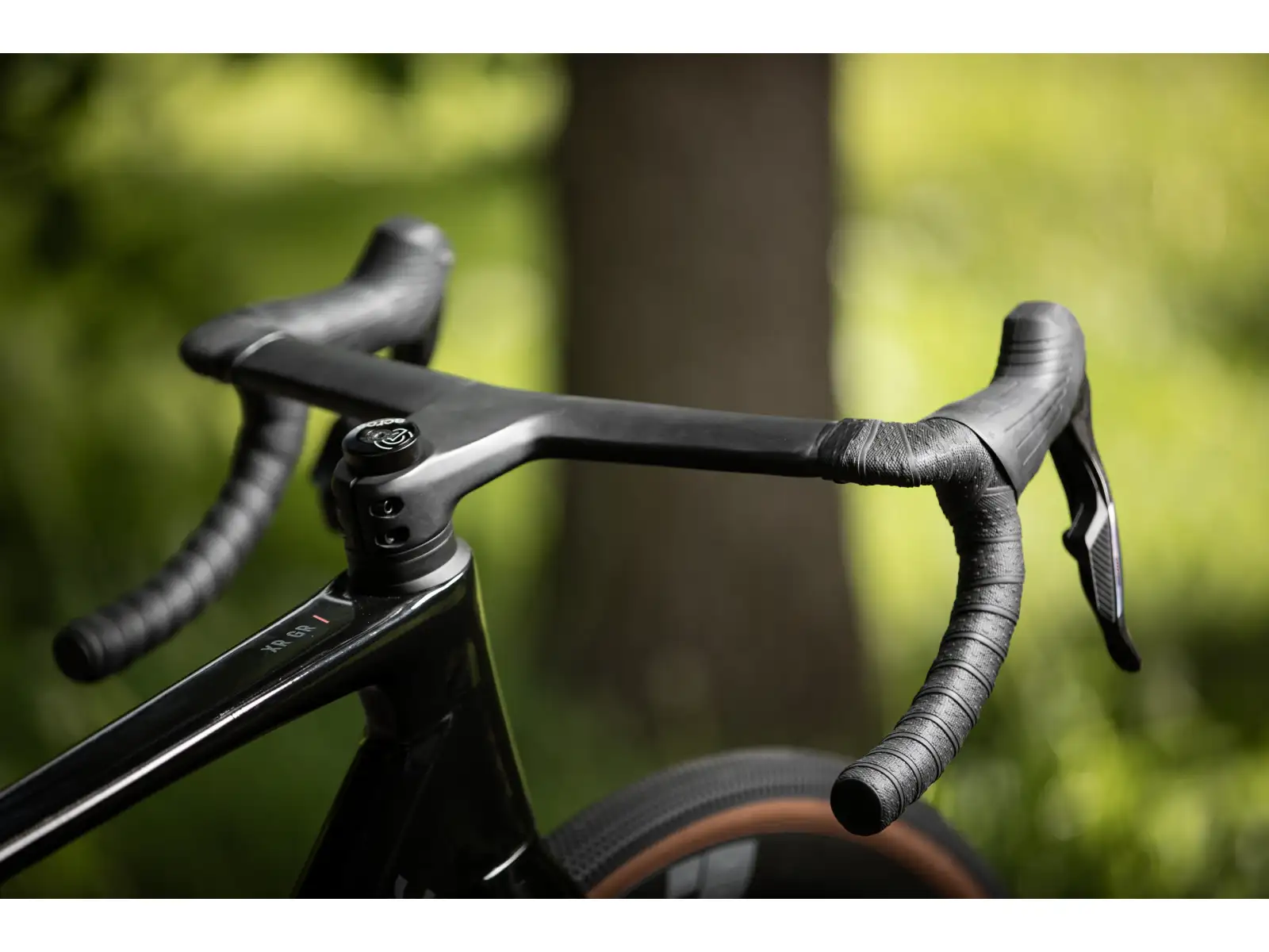 Superior XR 9.8 GR gravel bike Matte Carbon/Gloss Black