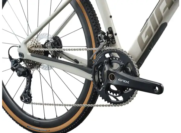 Giant Revolt Advanced 0 gravel bike Snow Drift