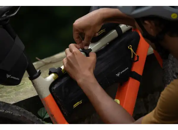 Apidura Expedition Frame pack New 2.8 l frame bag