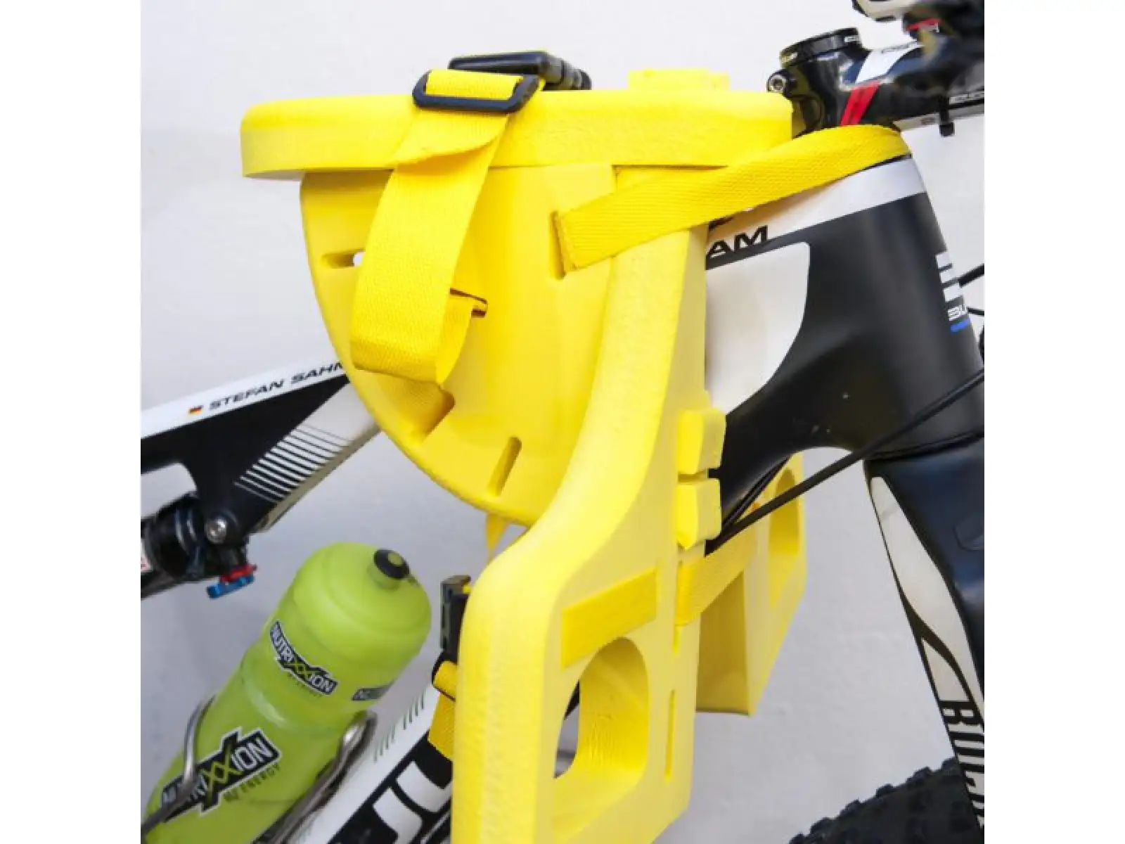 Feva Star Seat child seat yellow