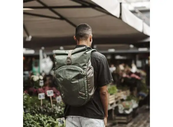 Osprey Transporter Roll Top backpack Euphoria Purple