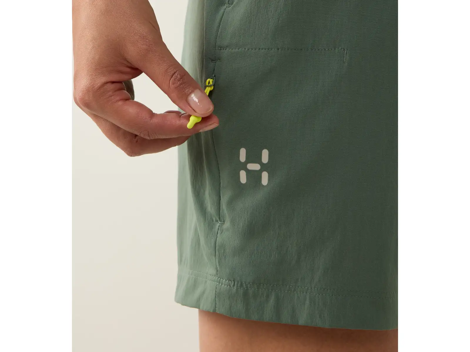 Haglöfs L.I.M Fuse women's shorts Chlorophyll Green