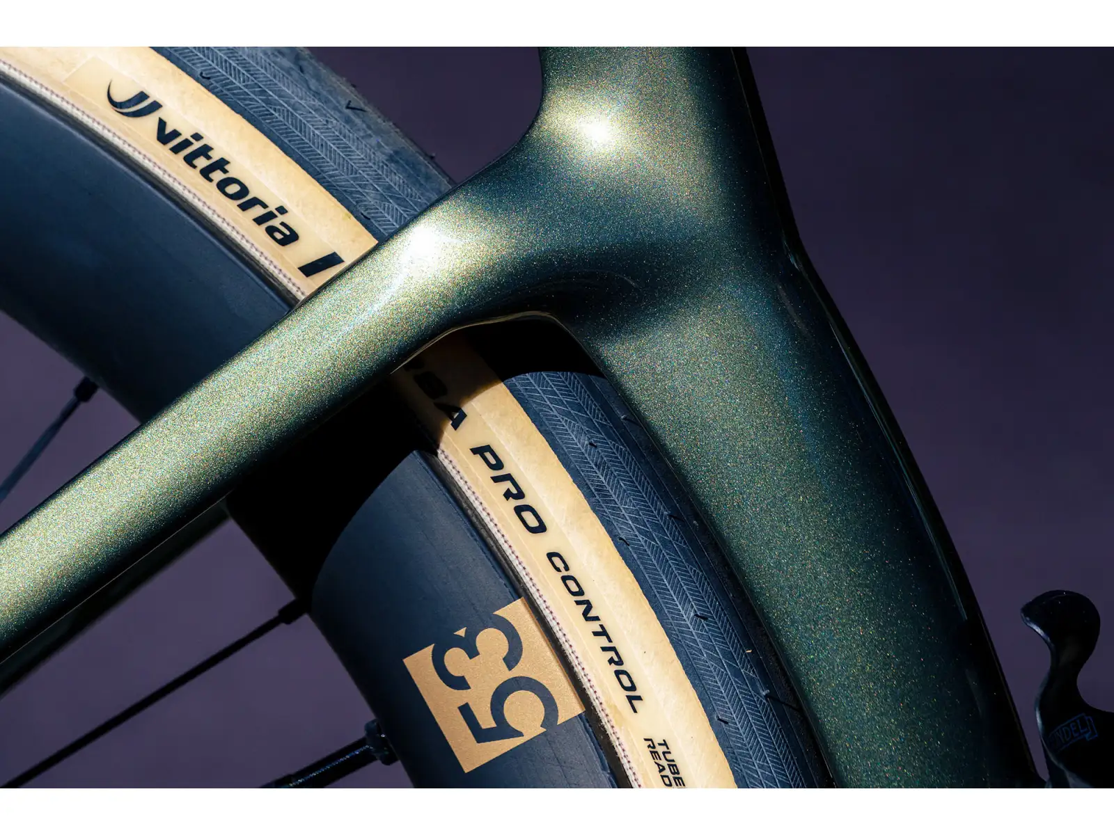 Cervélo Aspero-5 SRAM Red AXS 1 Digital Moss bike