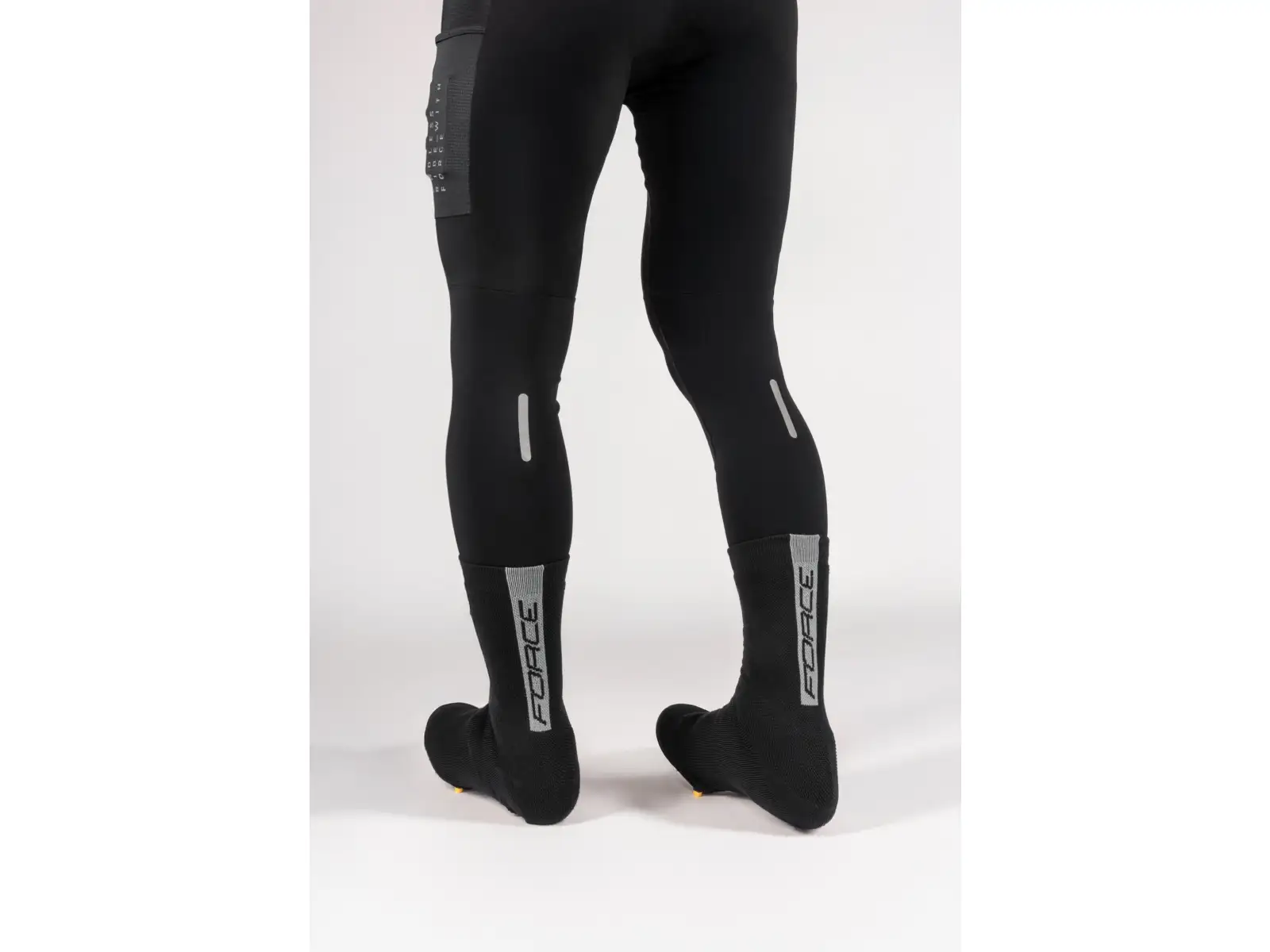 Force Snug shoe covers black