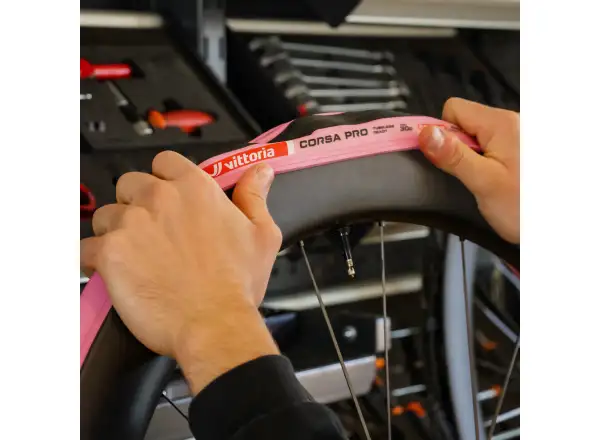 Vittoria Corsa Pro Pink TLR G2.0 28-622 road tire kevlar