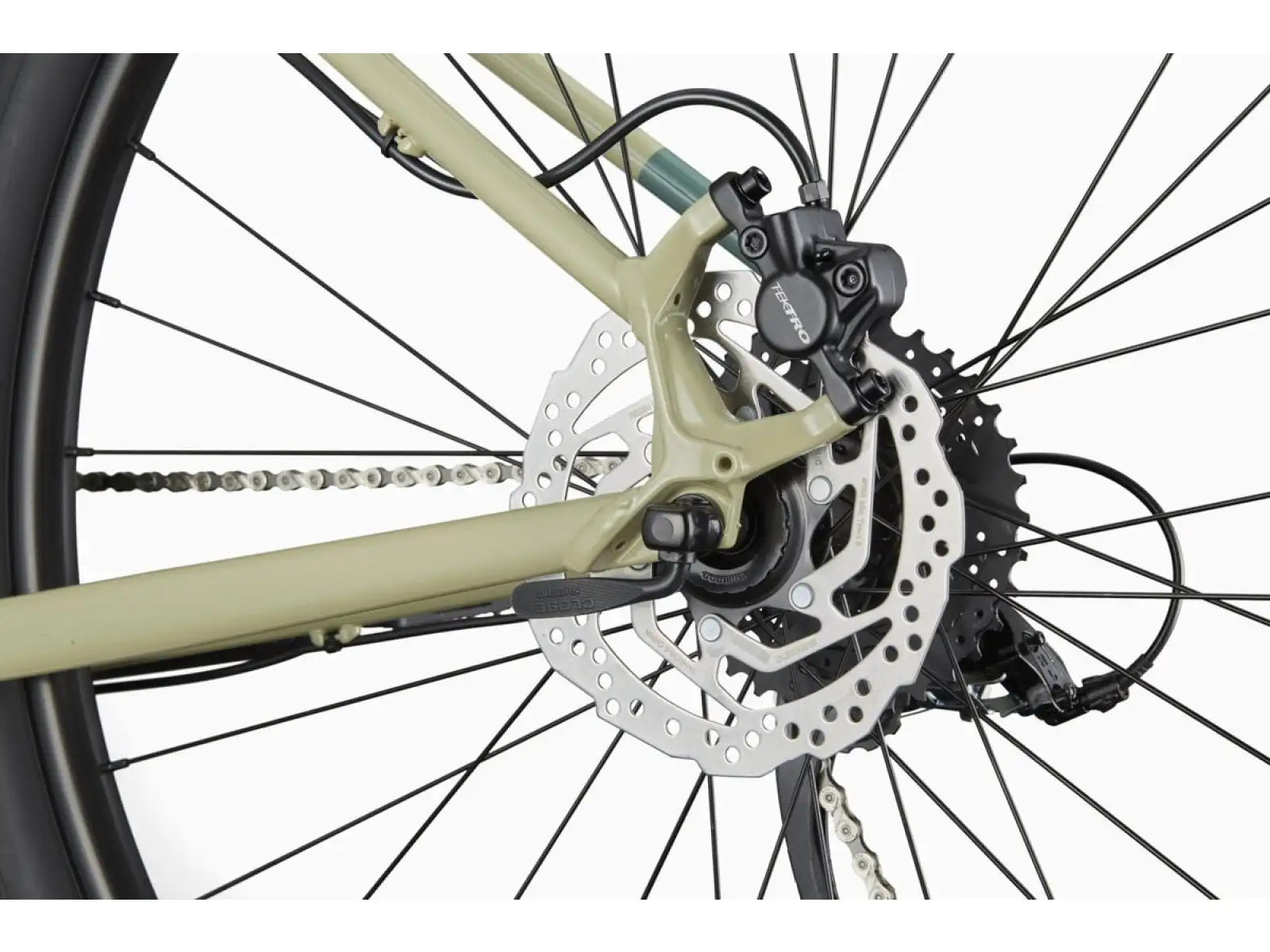 Cannondale Trail 8 27.5" mountain bike Quicksand