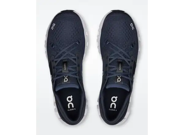 On Cloud X 4 men's running shoes Ink/Ivory