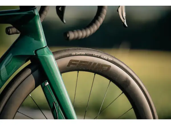 Isaac Meson Ultegra Di2 road bike Jade Green