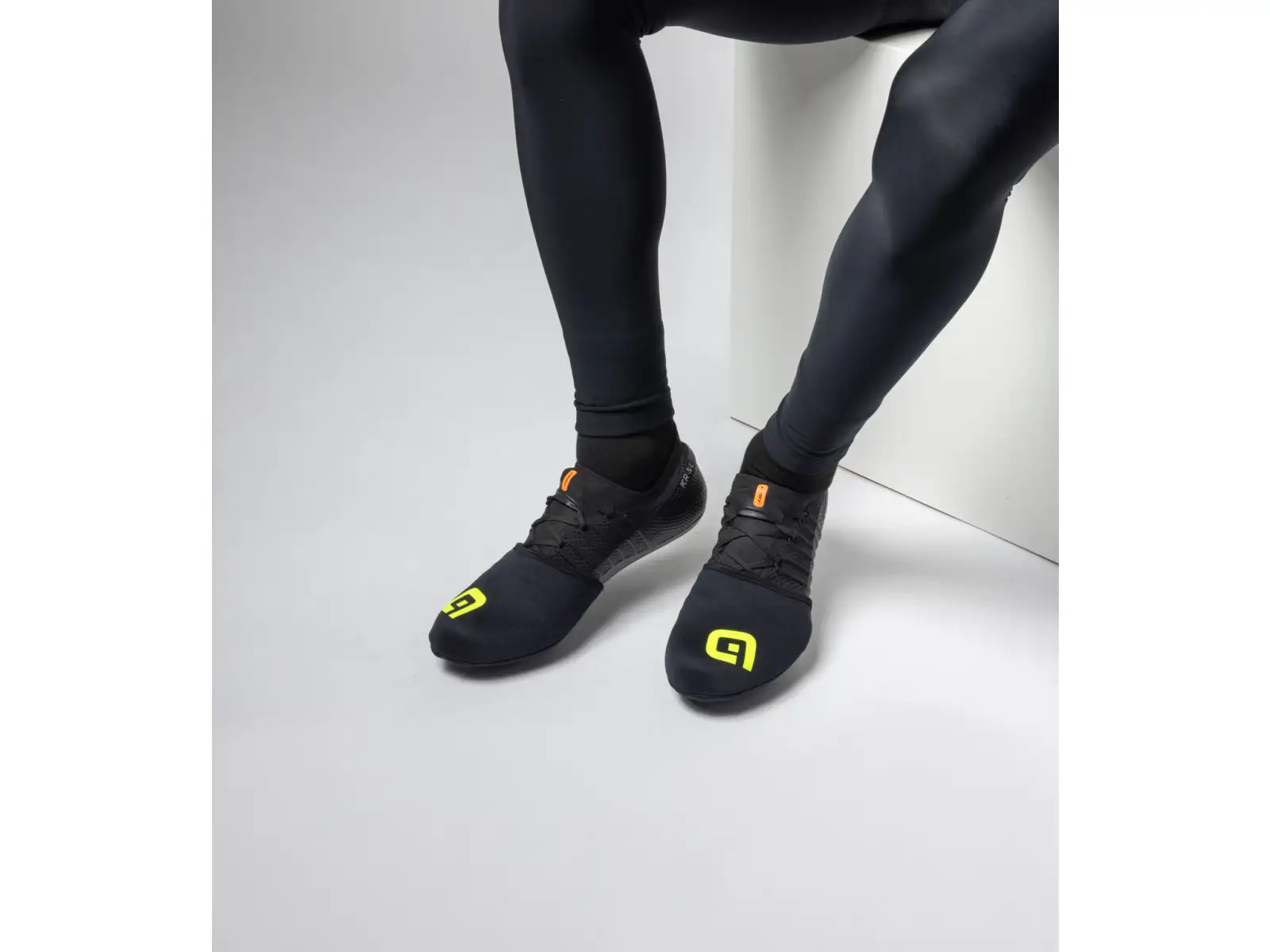 Alé Shield toe covers black/yellow