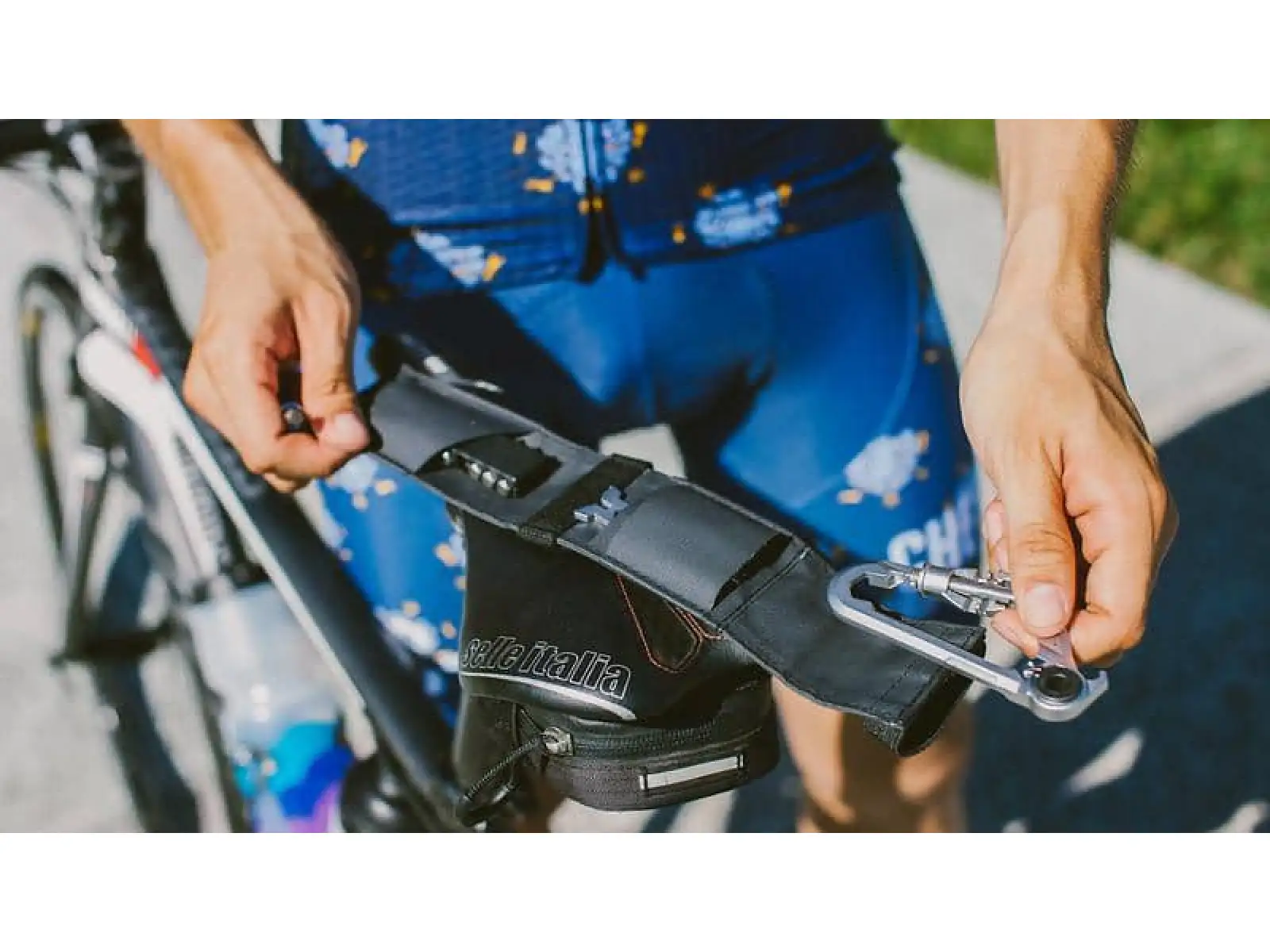 Woho WOKit 2.0 Bikepacking tools toolset Silver