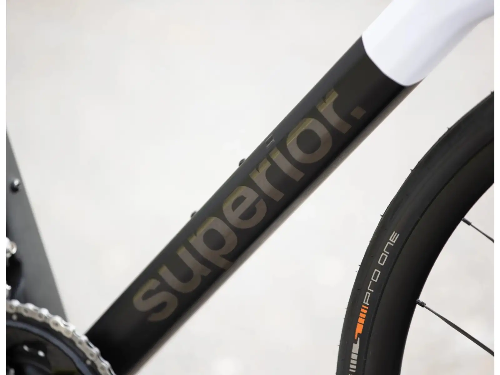 Superior X-Road 9.3 GF road bike matte carbon / white
