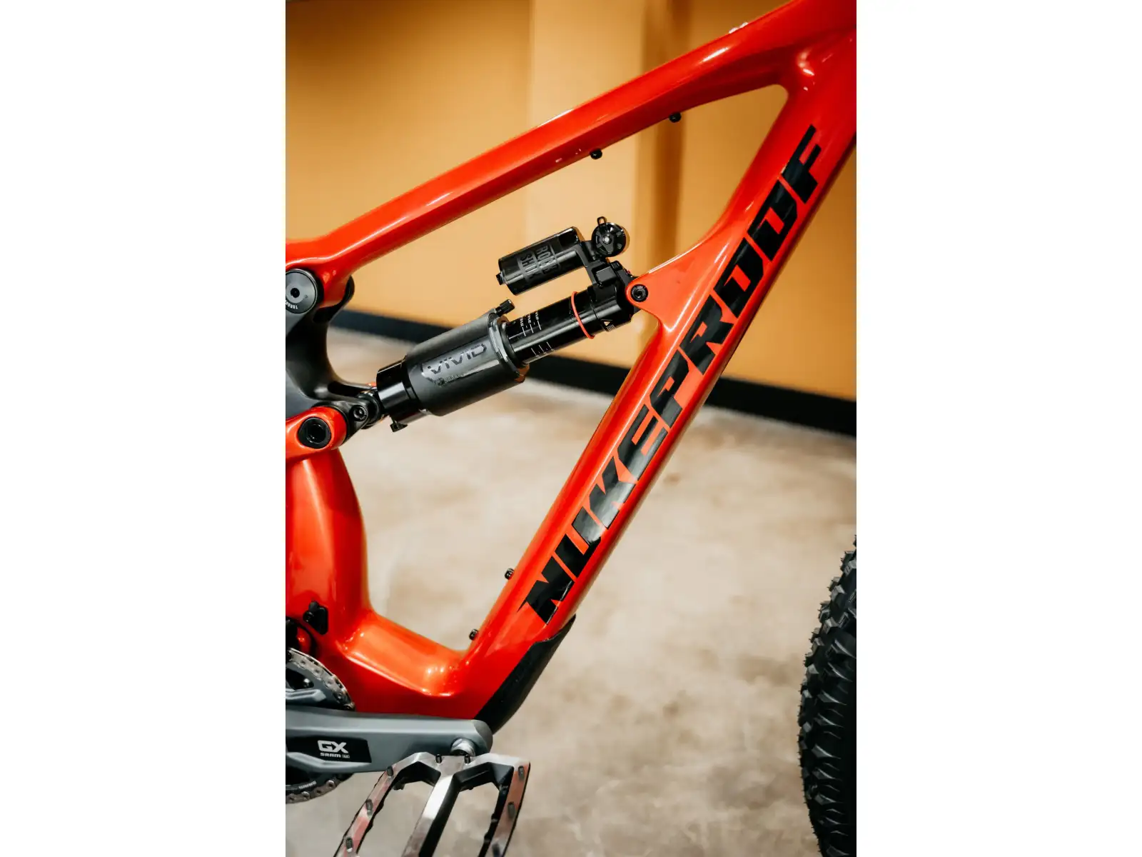 Nukeproof Mega Carbon Pro 297 T-GX full-suspension bike Red