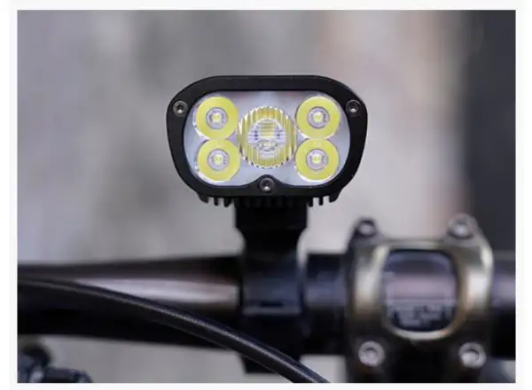 Ravemen PR2400 front light black