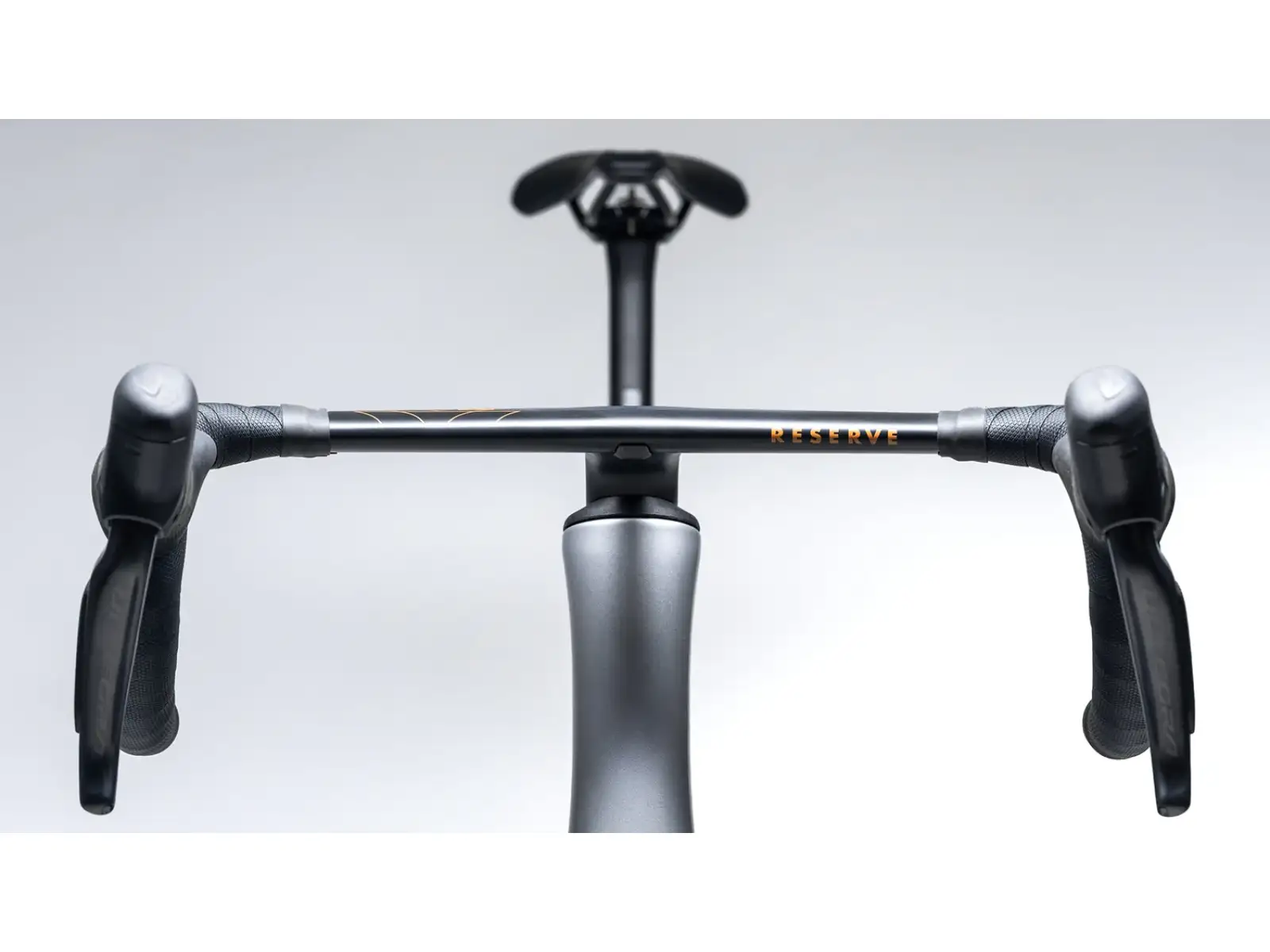 Reserve RD1 road handlebars with integrated stem