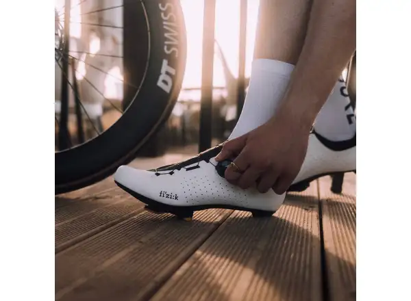 Fizik Vento Omna Wide road cycling shoes White/Black