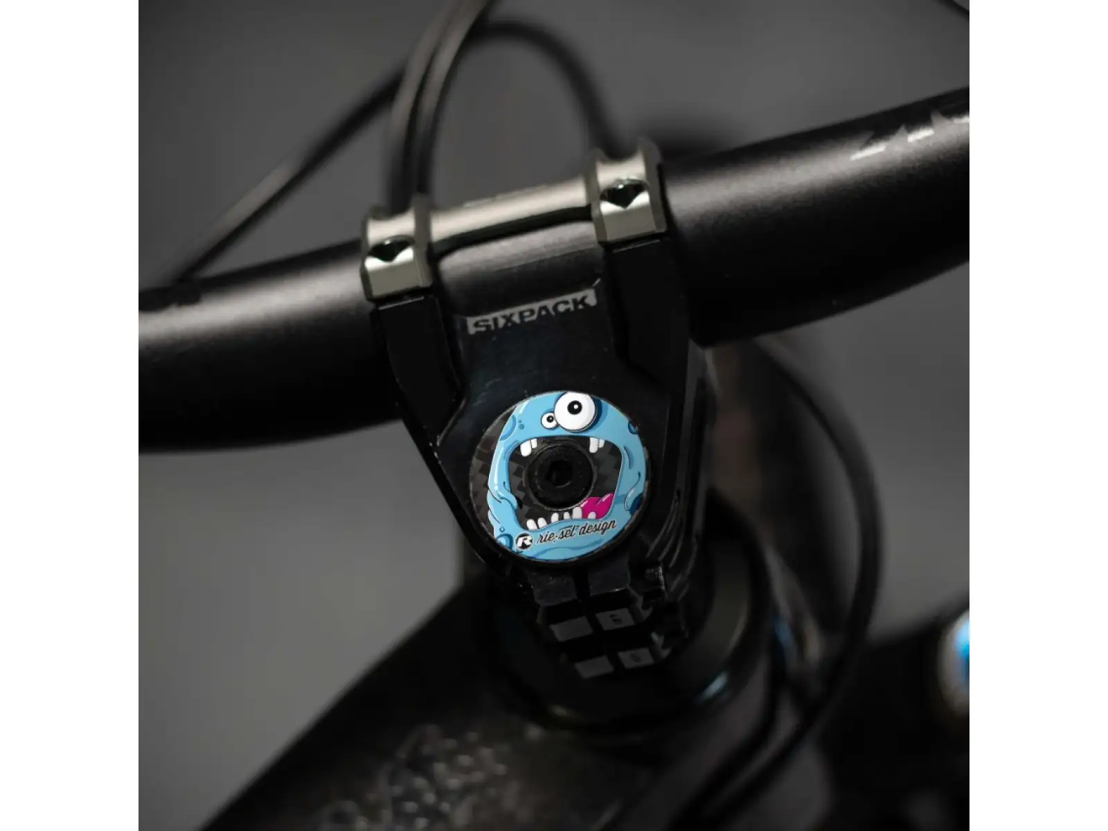 Rie:sel Design Stem:cap headset cap Monster Blue