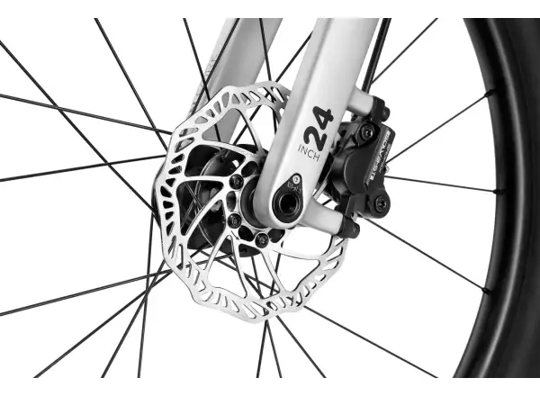 Woom 5 OFF Black 24 children's bike