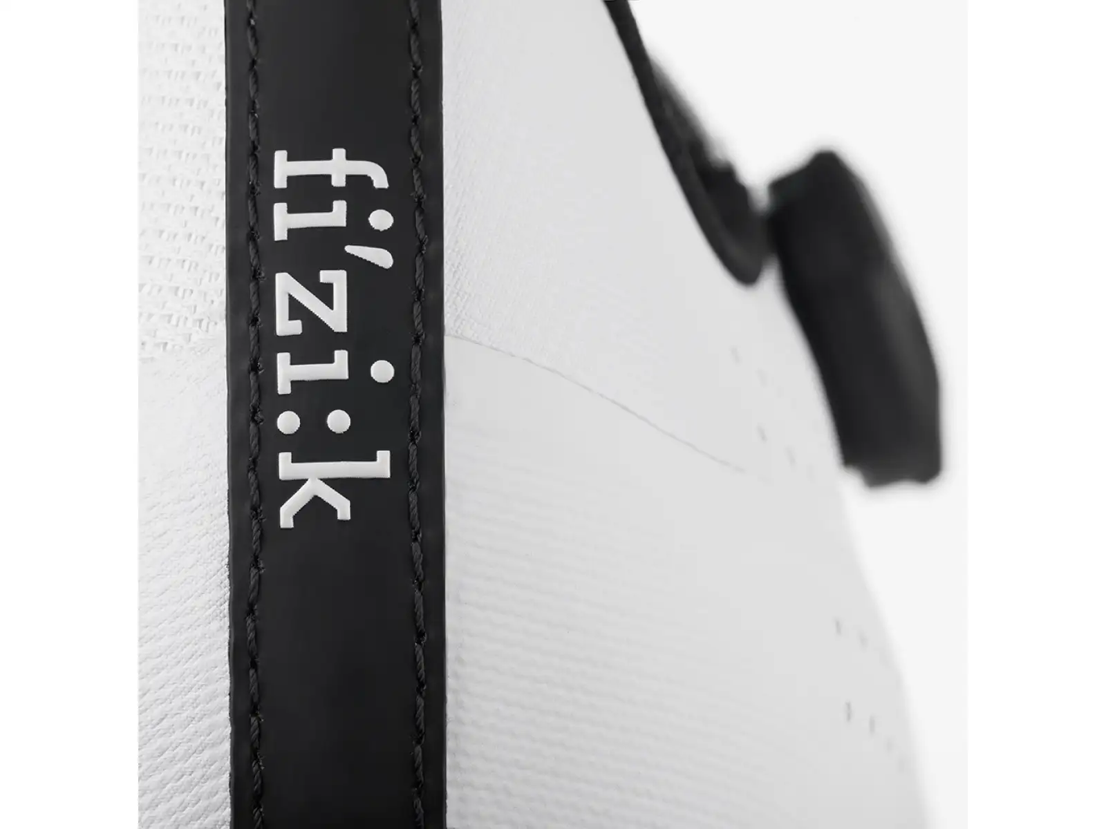 Fizik Tempo Overcurve R4 road cycling shoes White/Black