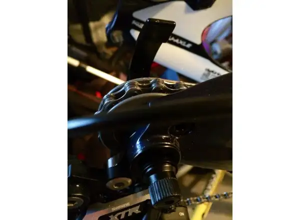 Pedros chain holder
