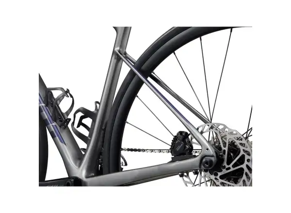 Giant Defy Advanced 1 road bike Charcoal / Milky Way