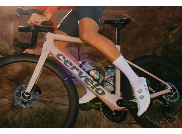 Cervélo Caledonia-5 SRAM Rival AXS Sandstone