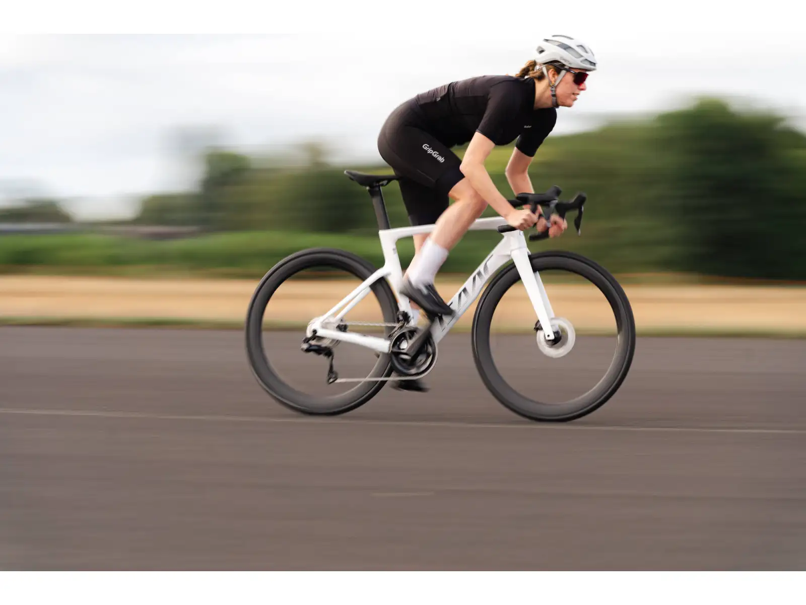 Isaac Meson Ultegra Di2 road bike Mineral White