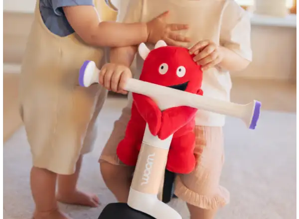 Woom WOW children's balance bike Pop Peach