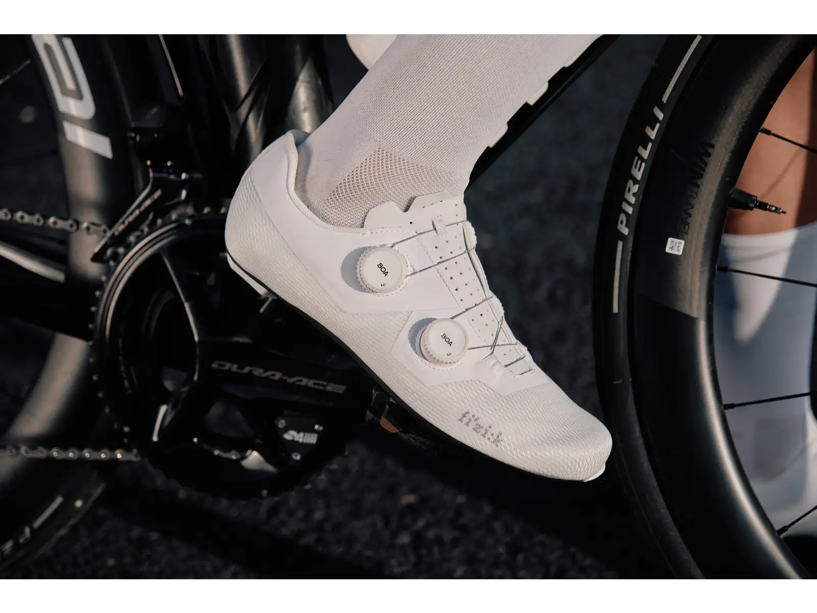 Fizik Tempo Lyra road cycling shoes White/White