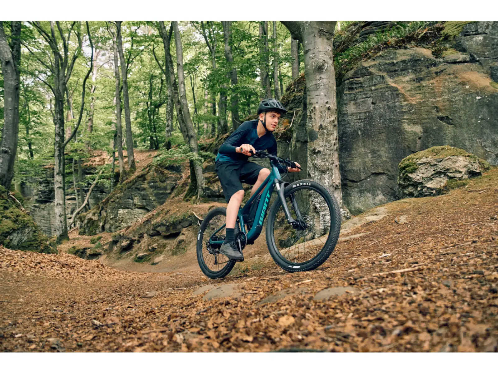 Giant Talon E+ Junior 26 kids e-bike Deeplake
