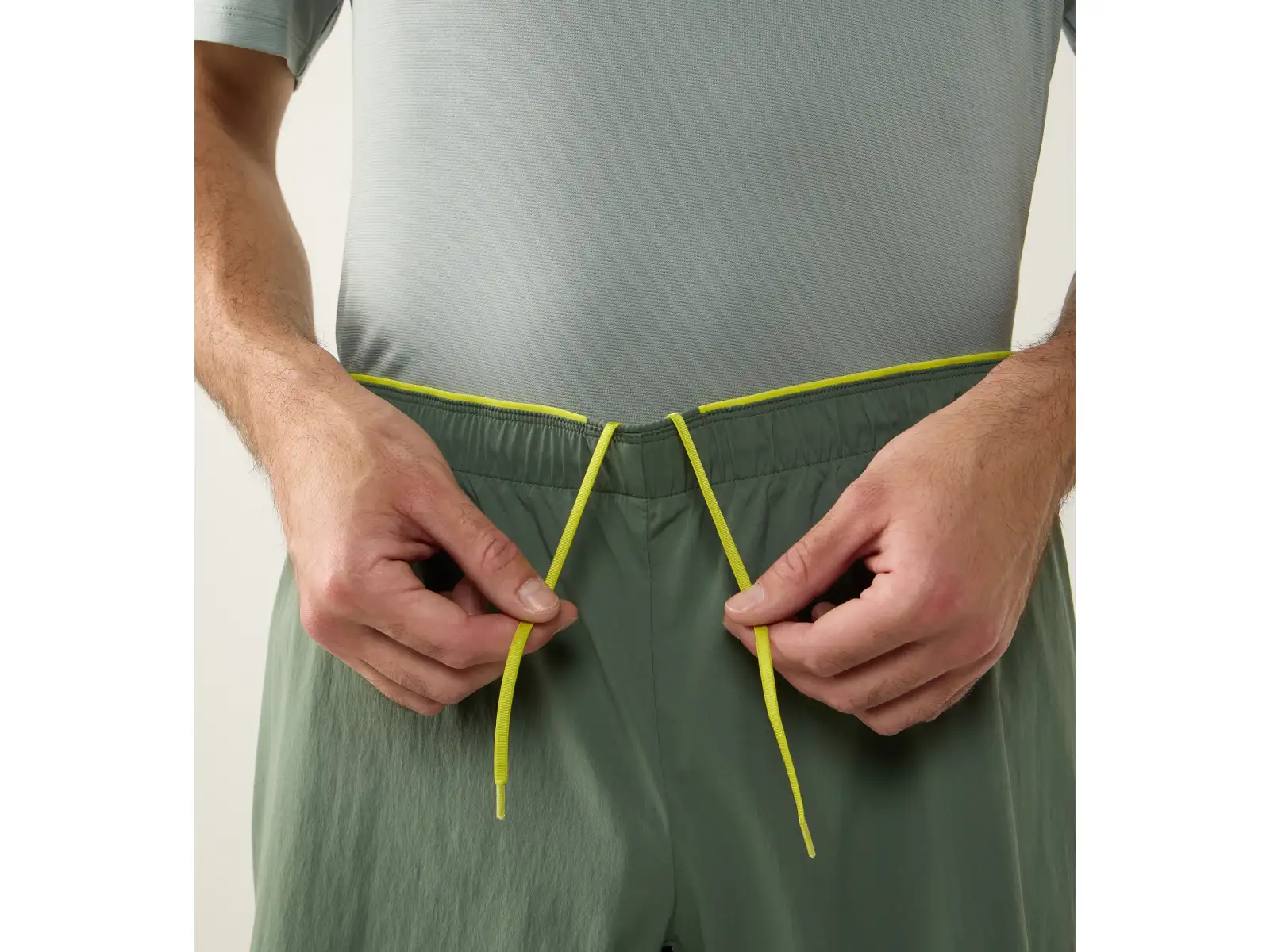Haglöfs L.I.M Pace men's shorts Chlorophyll Green