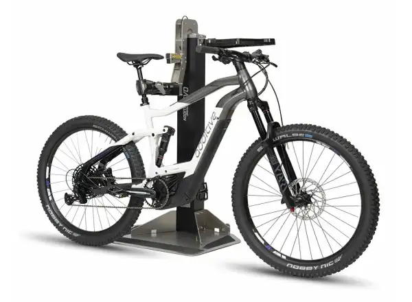 Additive Speedlift EVO pneumatic mounting stand