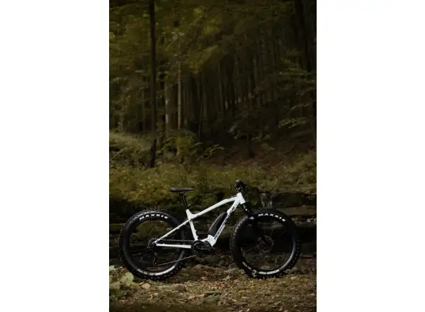 Rock Machine VYÖRY e50 S fatbike e-bike Gloss White/Black SAMPLE